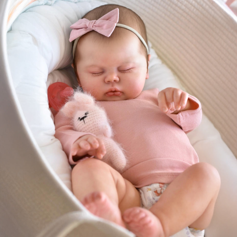 Bambola Reborn Camilo – 48 cm detail image 4
