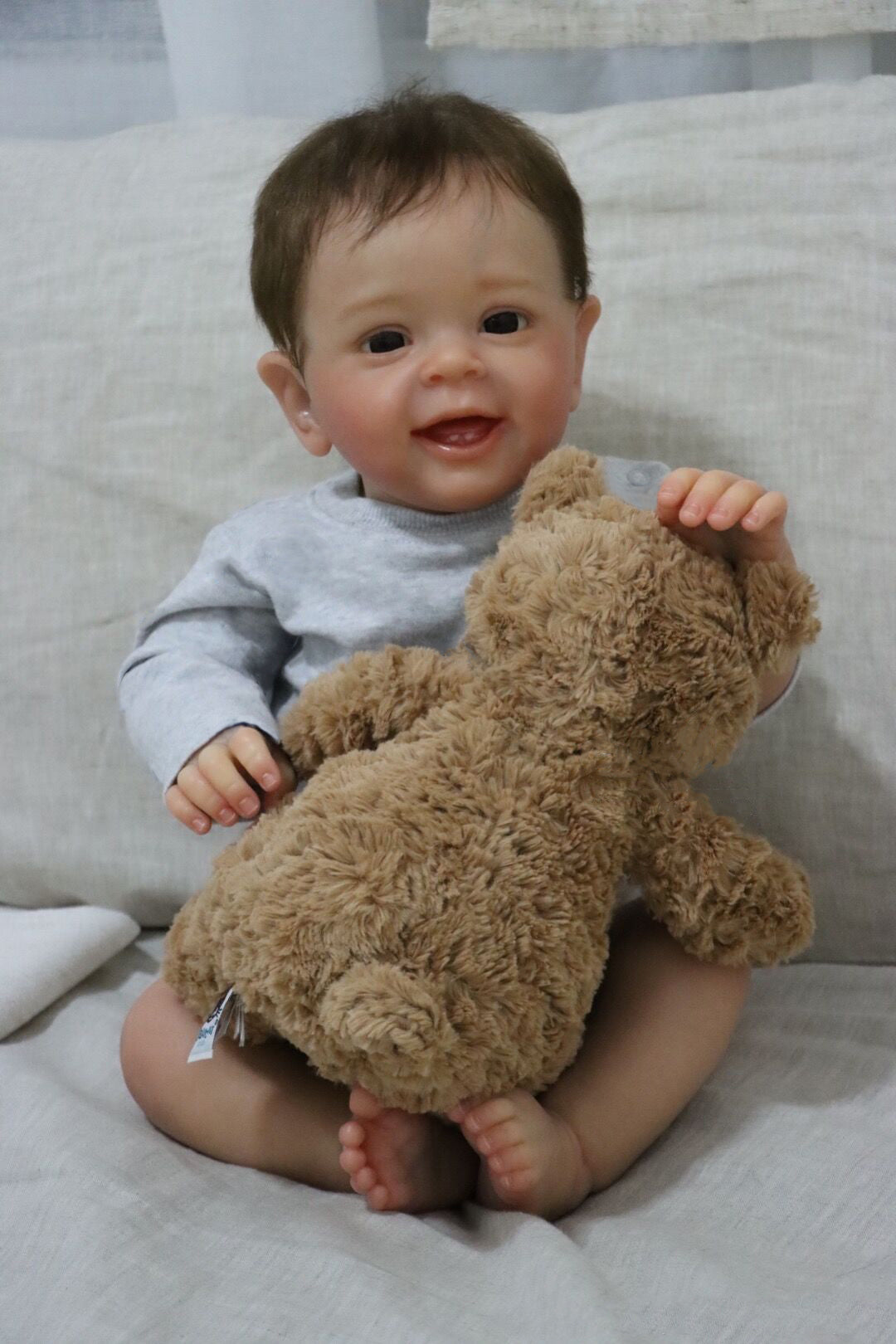 Bambola Reborn Sebastián – 60 cm, con Suono detail image 2