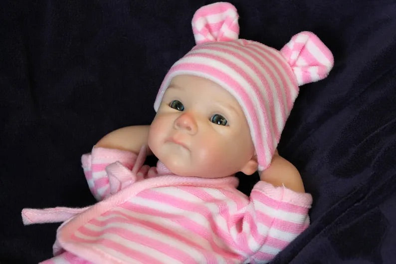 Bambola Reborn in Silicone Completa Edurne – 30 cm detail image 5