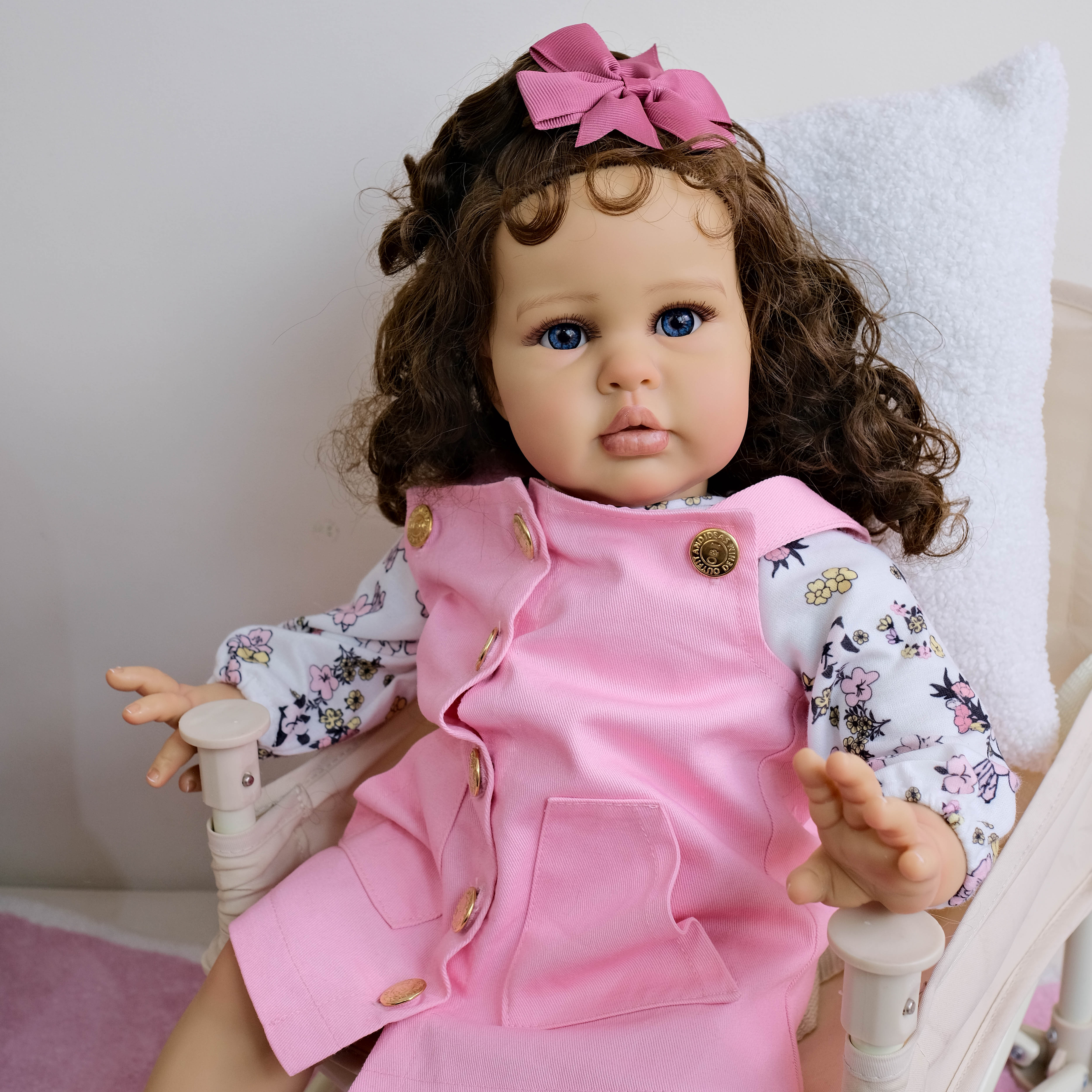 Bebé Reborn de Vinilo Narcisa – 60 cm, Pelo Implantado