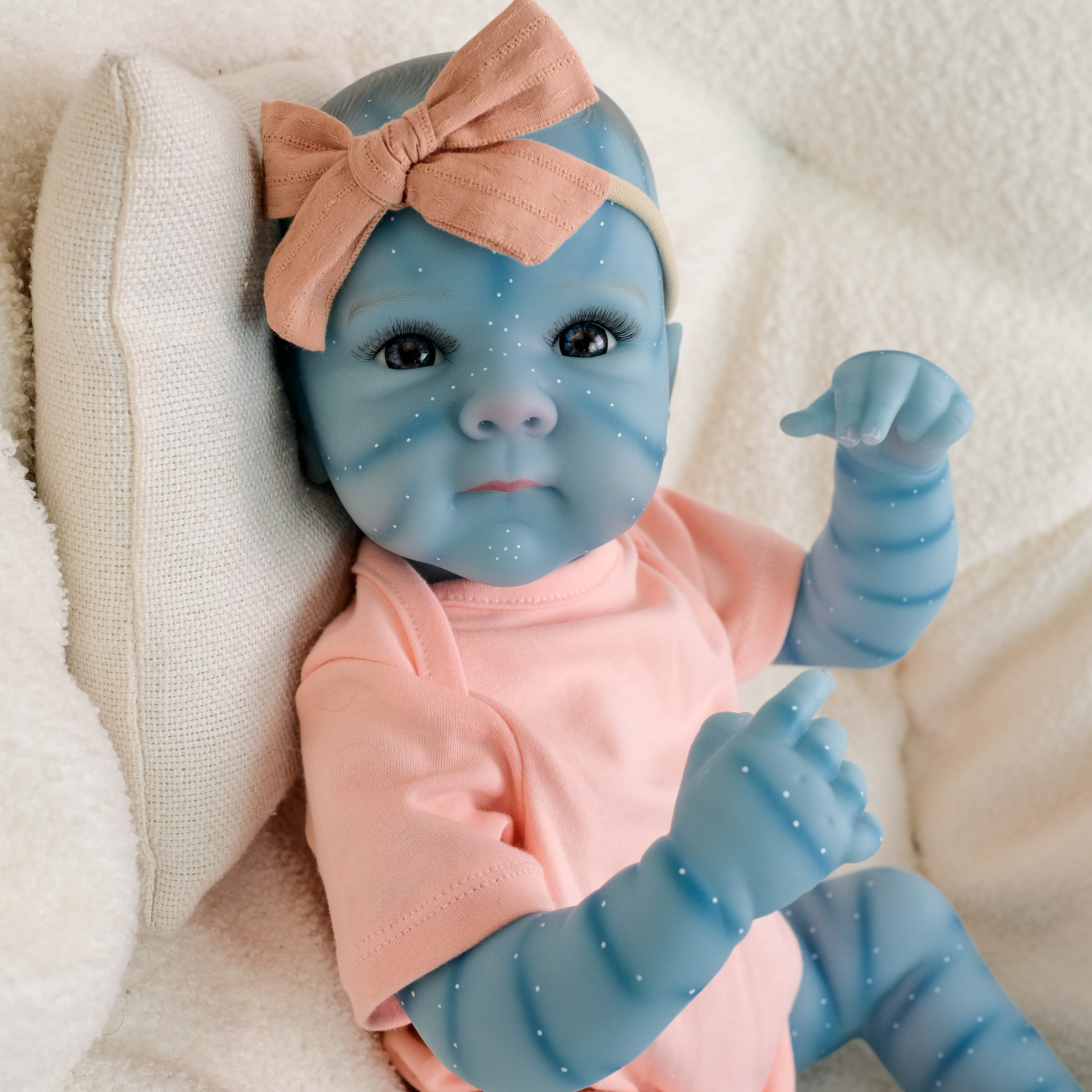 Lalka Reborn Winylowa Bernardo – 45 cm detail image 13