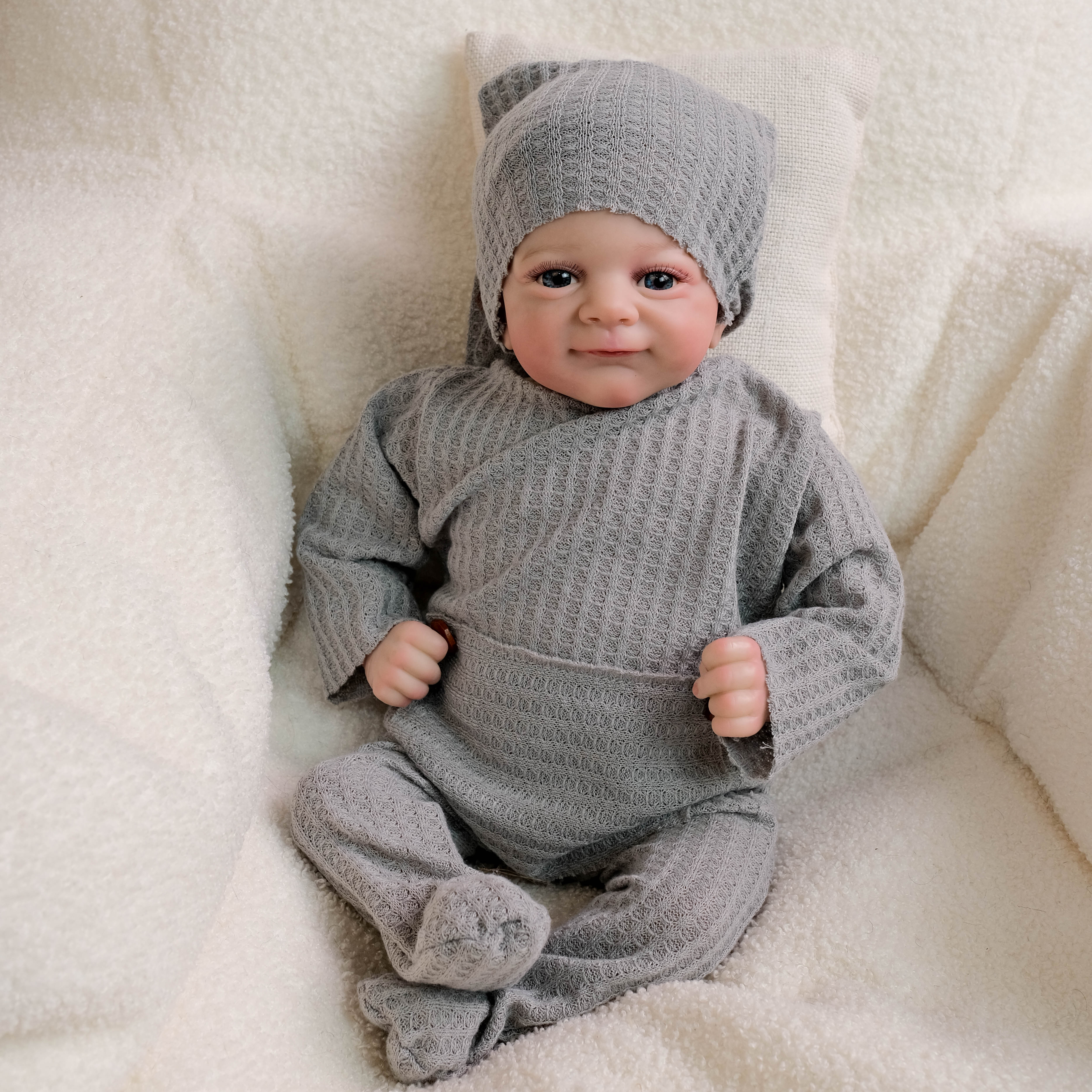 Lalka Reborn Winylowa Hodei – 45 cm, z Dźwiękiem detail image 9