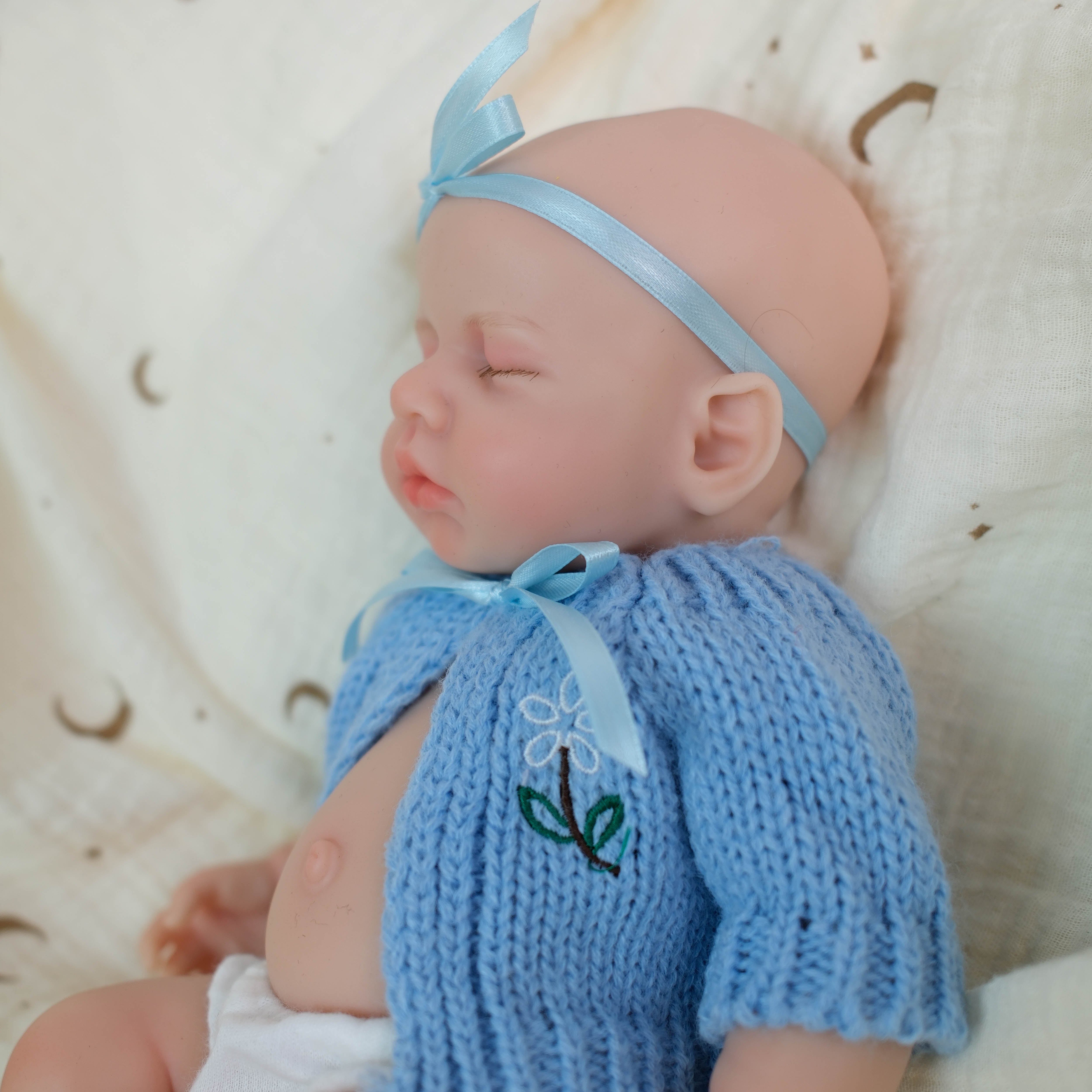 Bambola Reborn in Silicone Armando – 30 cm detail image 8